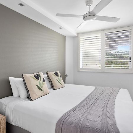Fairshore 12: Absolute Beachfront, Direct Beach & Pool Access Noosa Heads Buitenkant foto